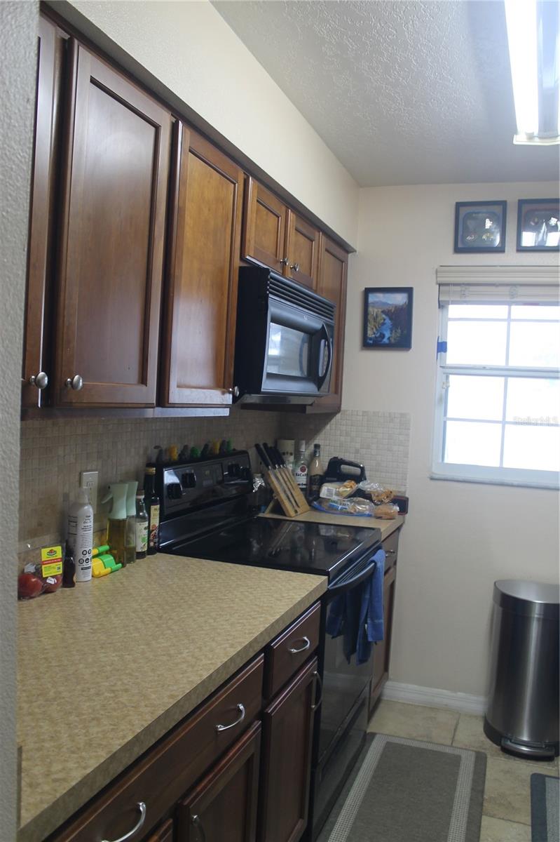 Image 6 of 22 For 4960 Tangerine Ave. Unit #4960  N-a