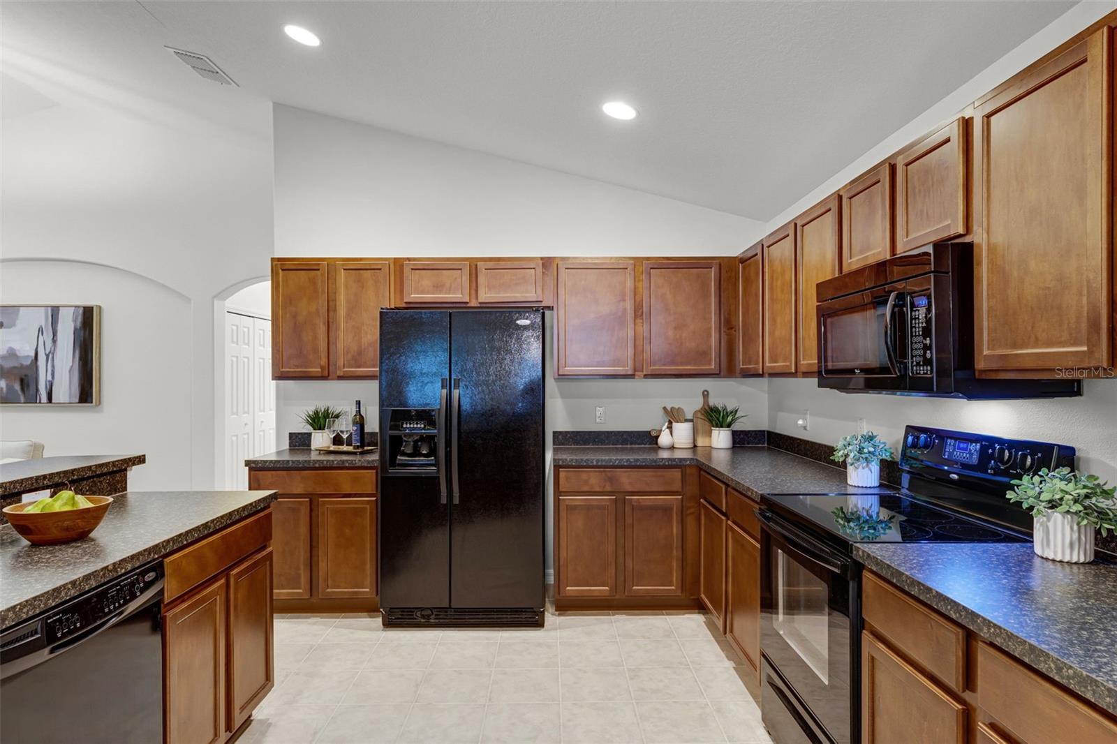 Image 12 of 74 For 9141 Oak Commons Way