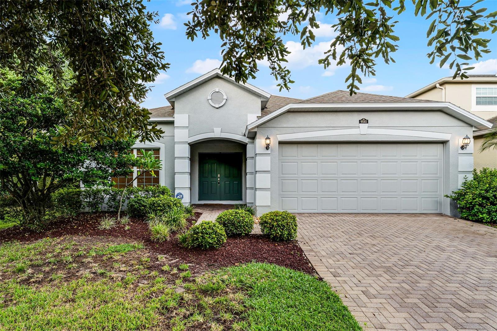 Image 2 of 74 For 9141 Oak Commons Way