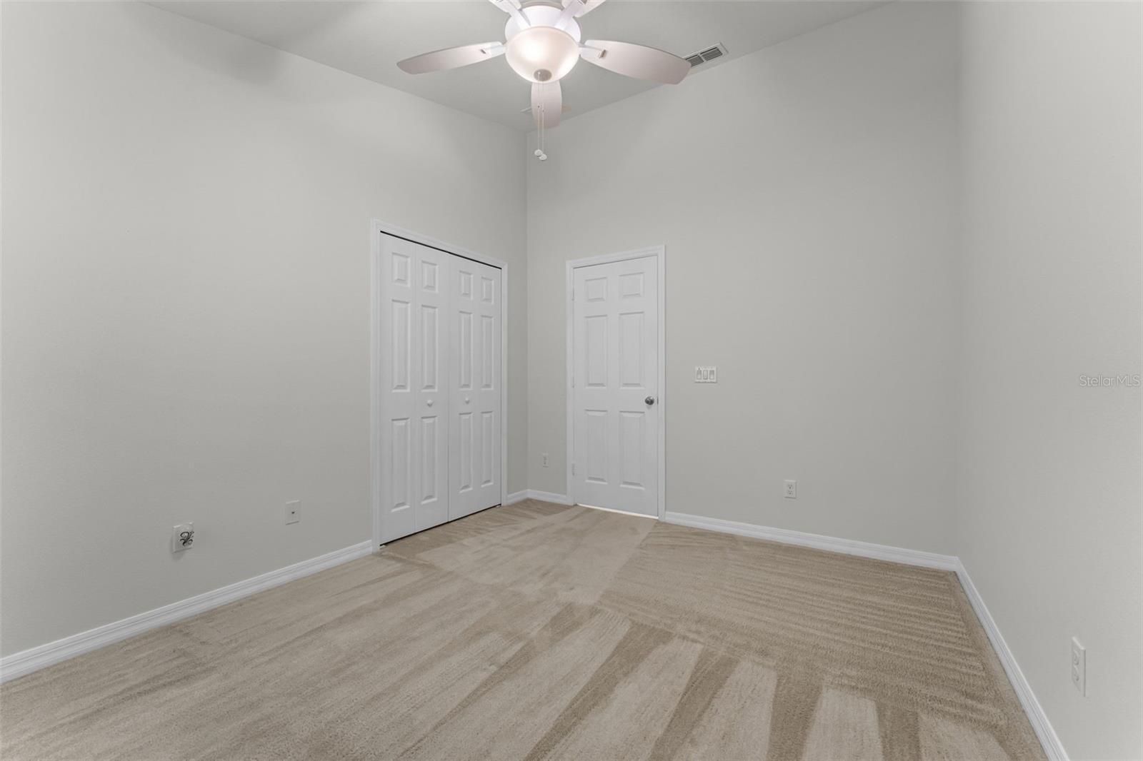 Image 29 of 74 For 9141 Oak Commons Way