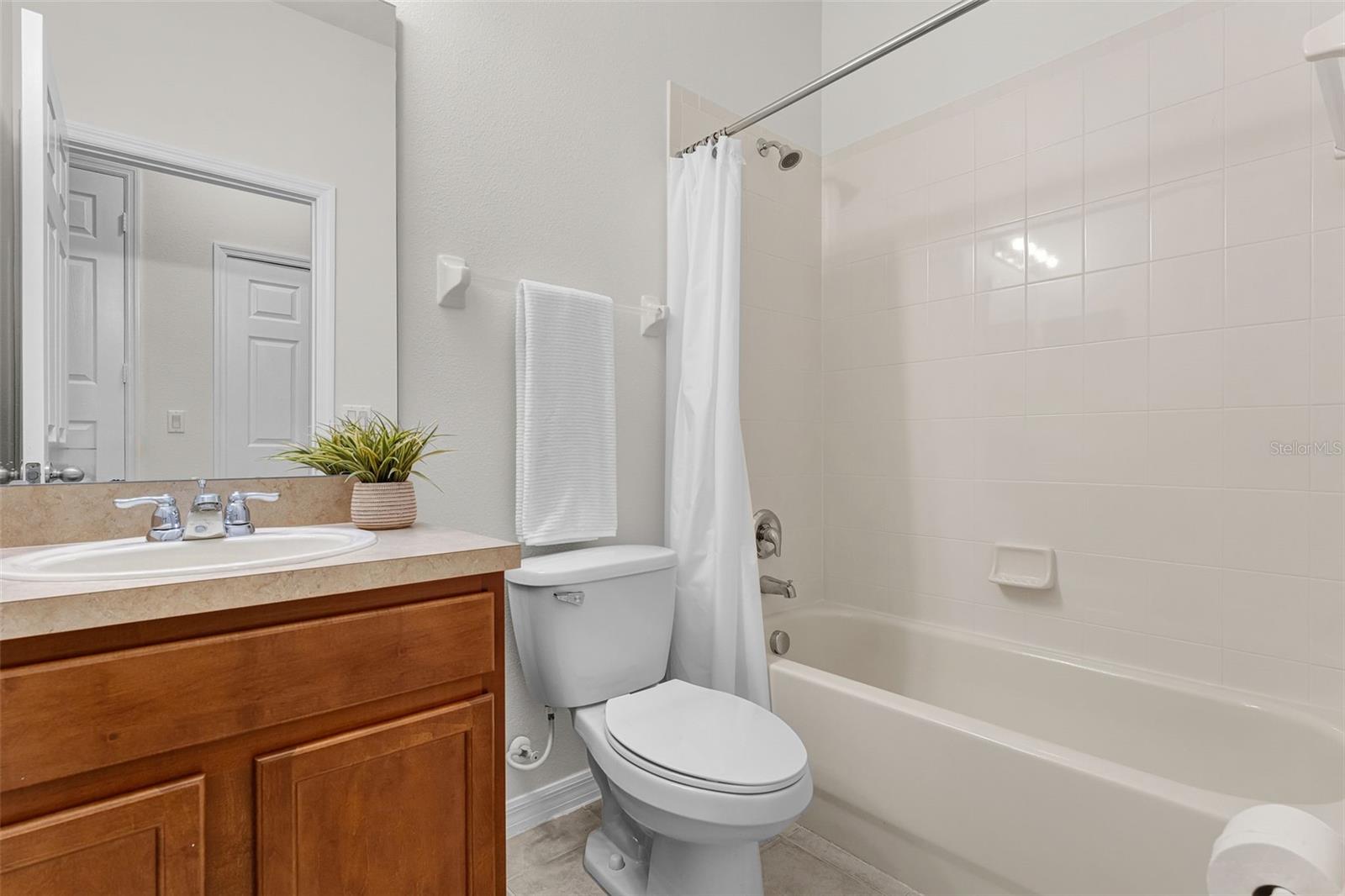 Image 30 of 74 For 9141 Oak Commons Way