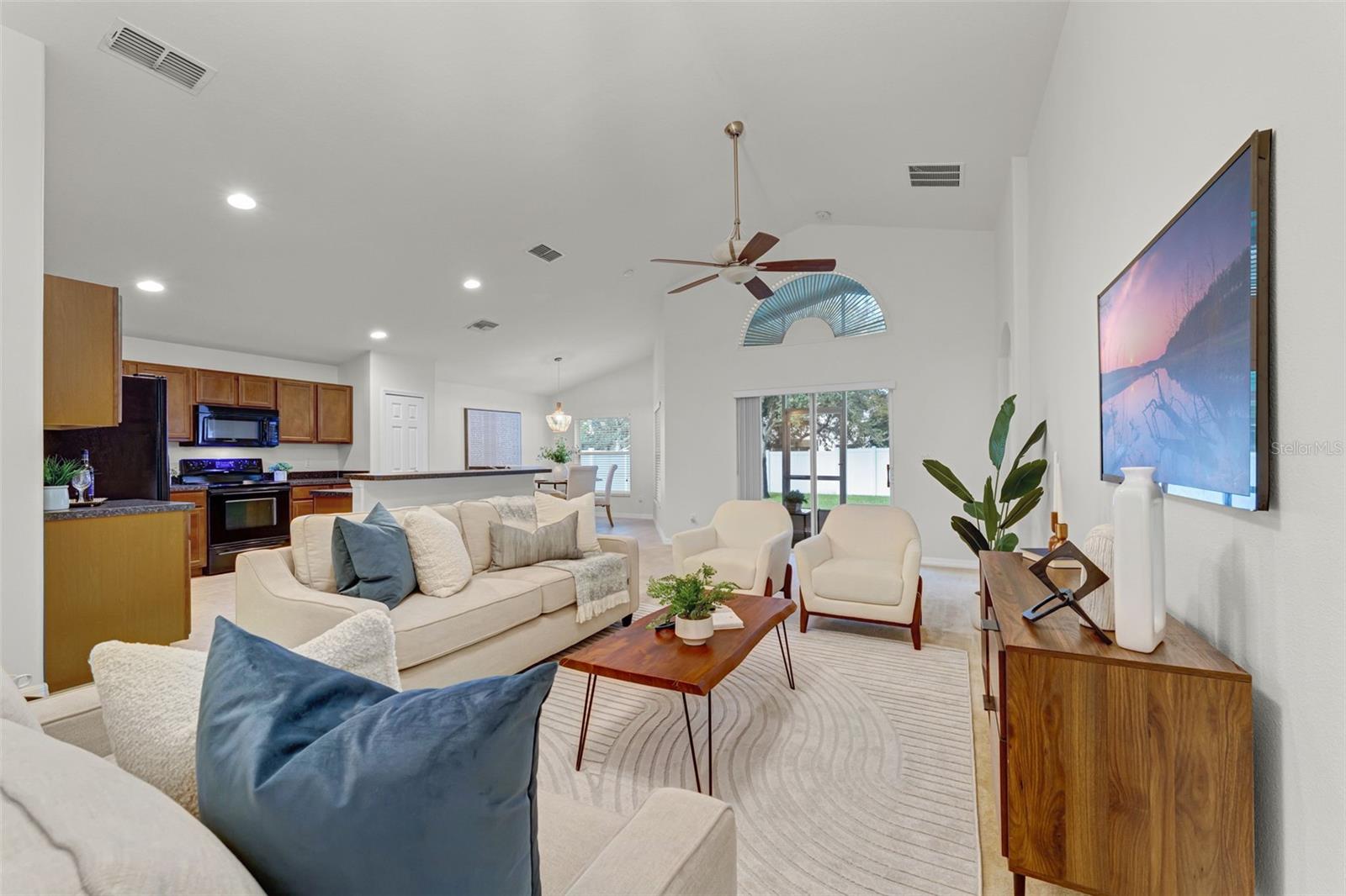 Image 8 of 74 For 9141 Oak Commons Way