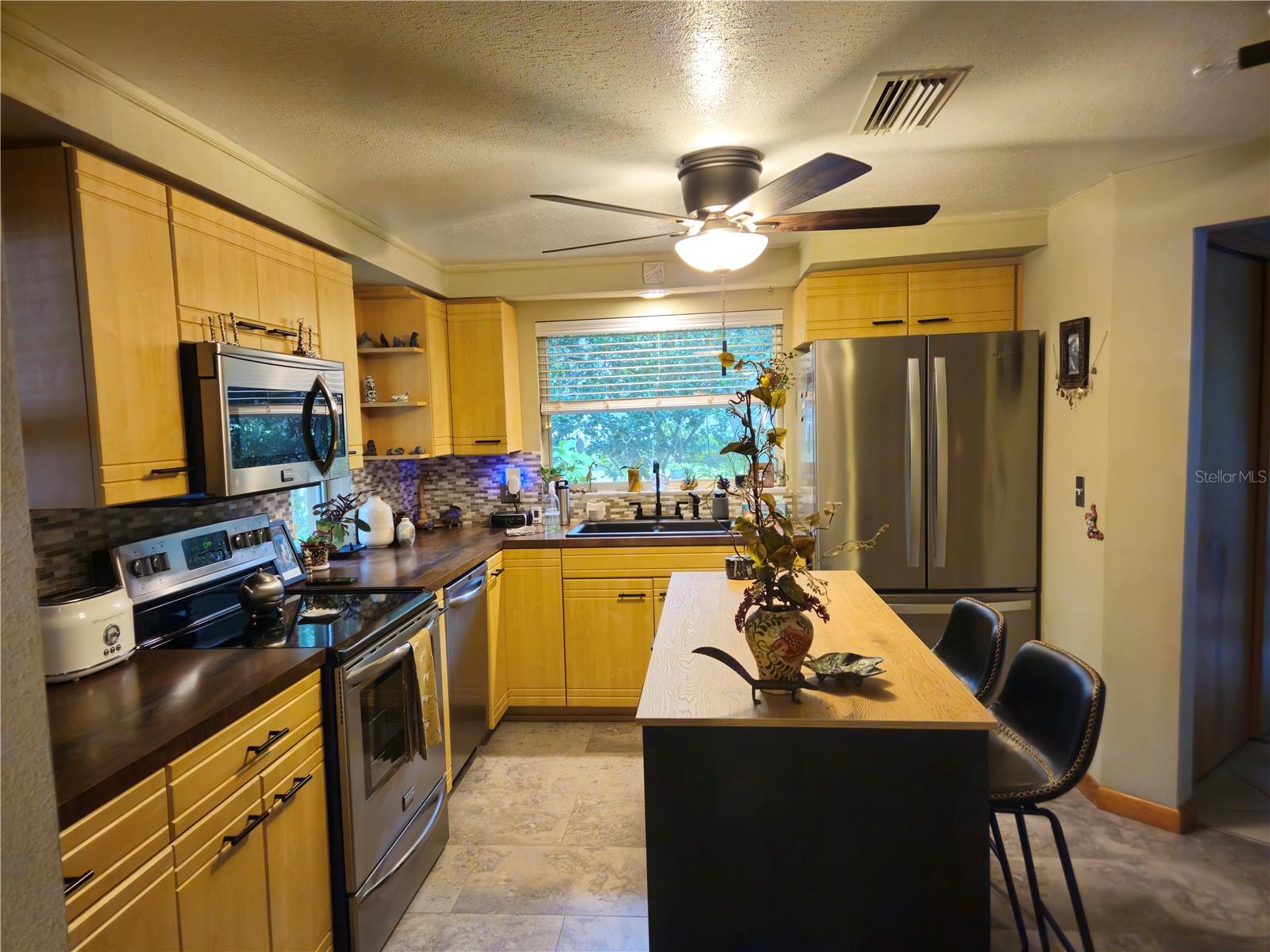Image 12 of 46 For 1530 Oakhurst Drive