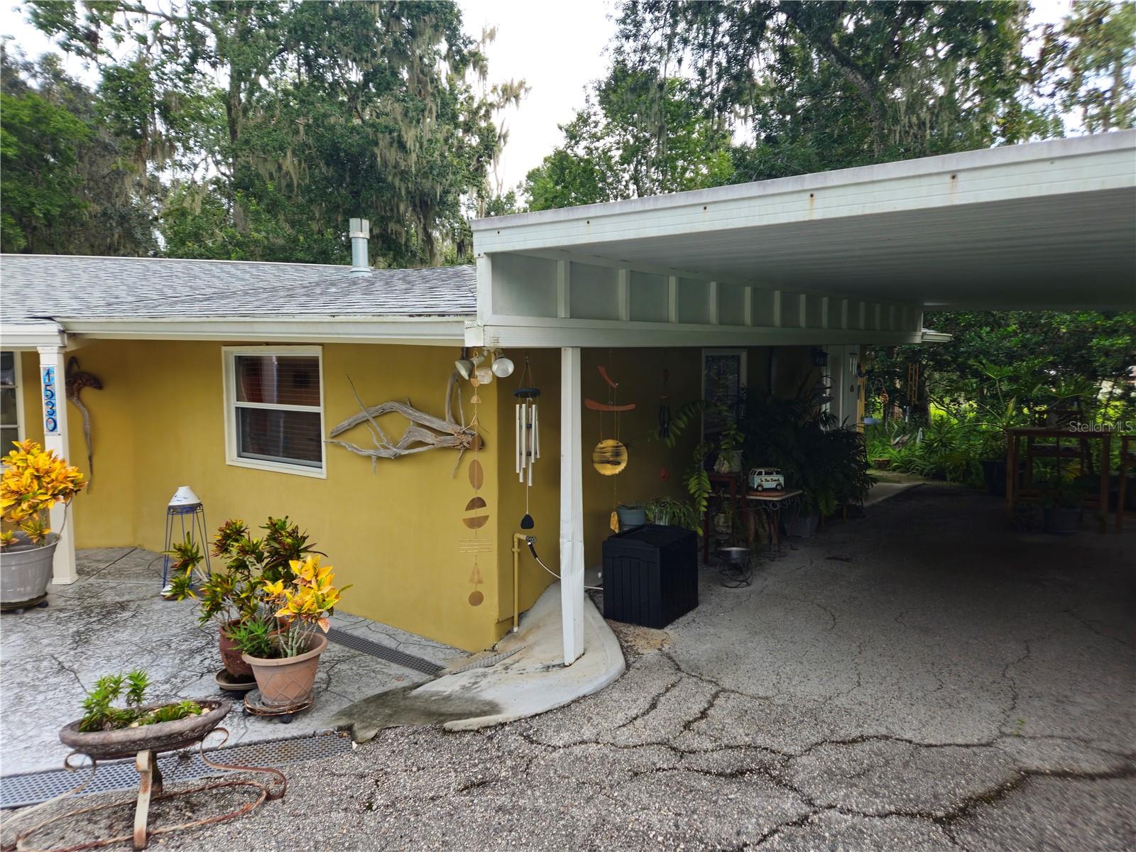 Image 3 of 46 For 1530 Oakhurst Drive