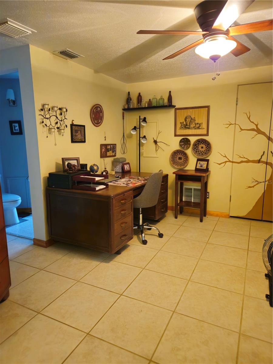 Image 30 of 46 For 1530 Oakhurst Drive