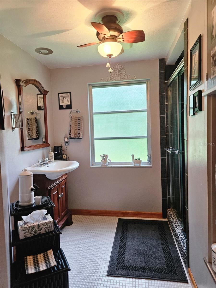 Image 34 of 46 For 1530 Oakhurst Drive