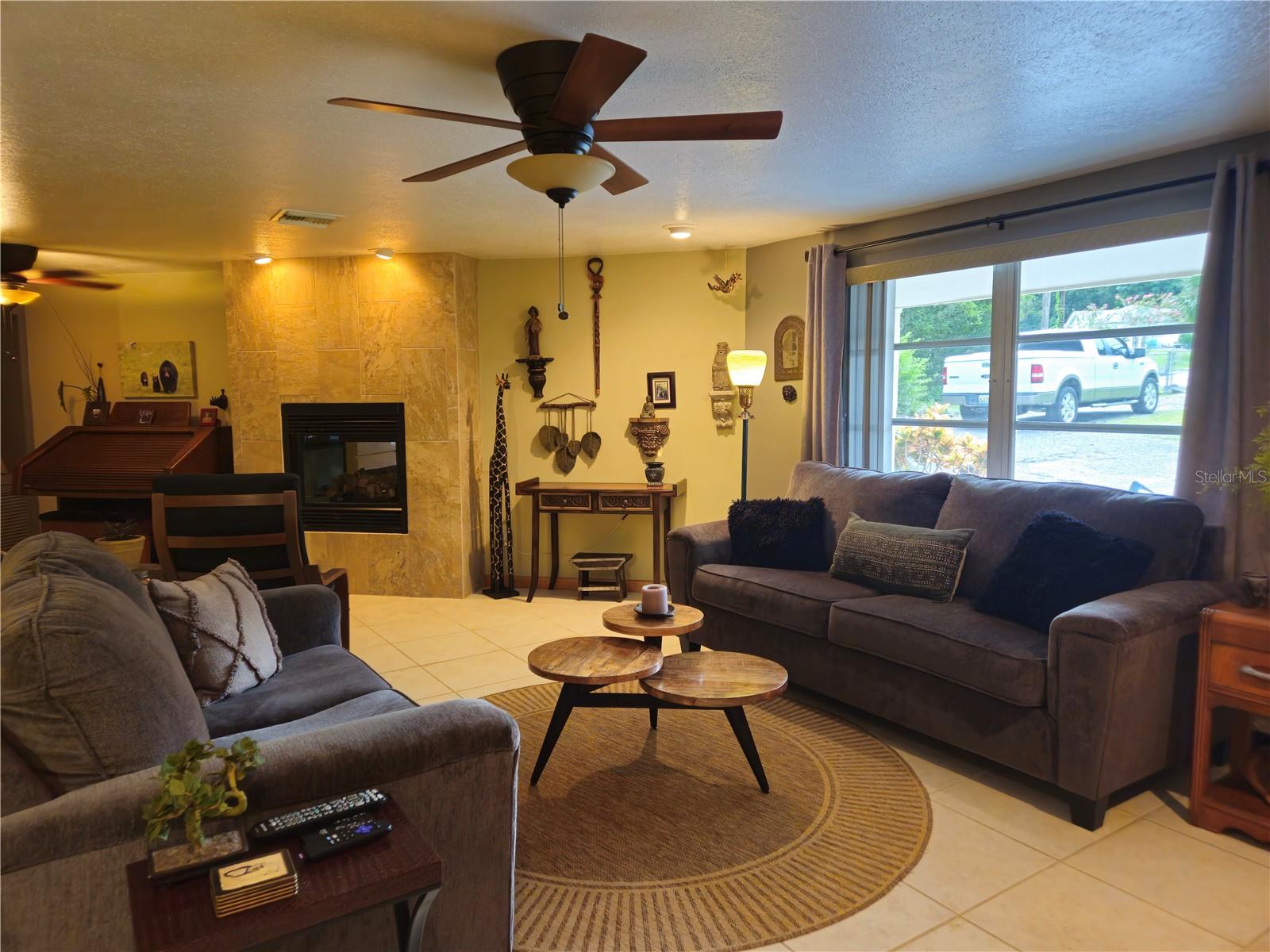 Image 5 of 46 For 1530 Oakhurst Drive