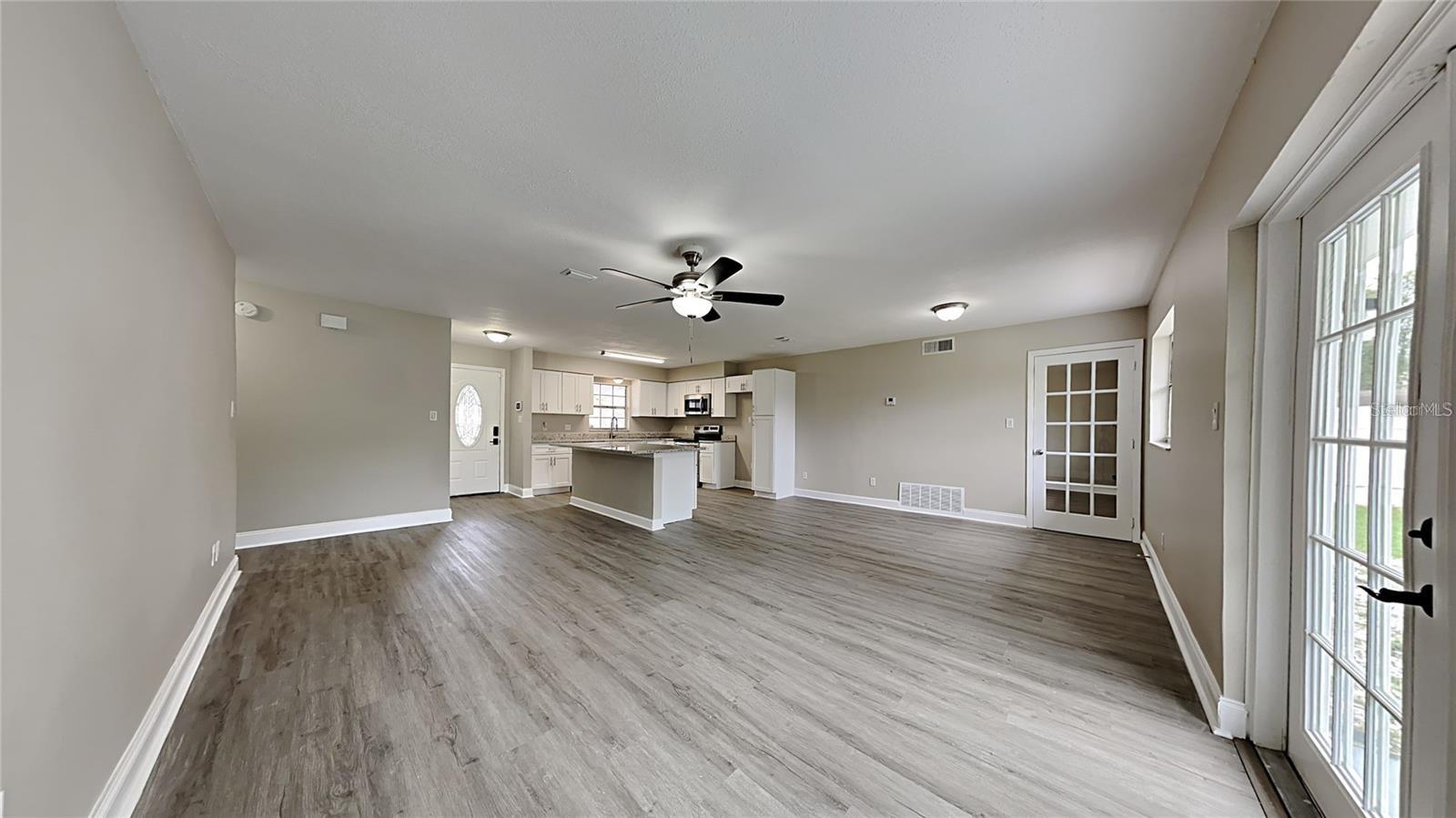 Image 2 of 5 For 1427 Benwick Way