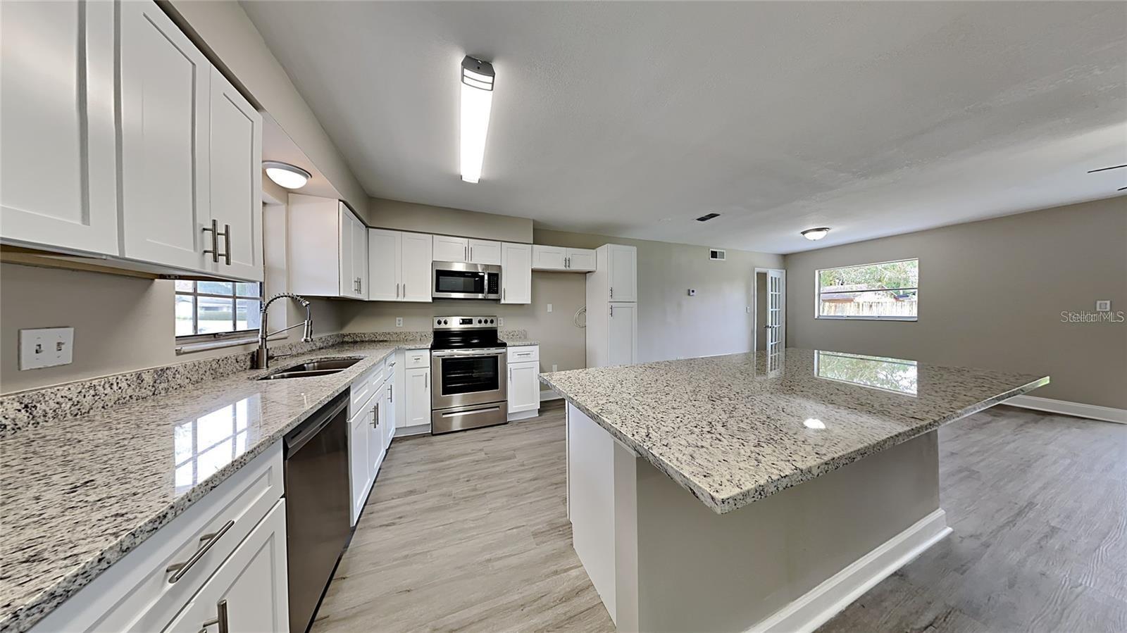 Image 3 of 5 For 1427 Benwick Way