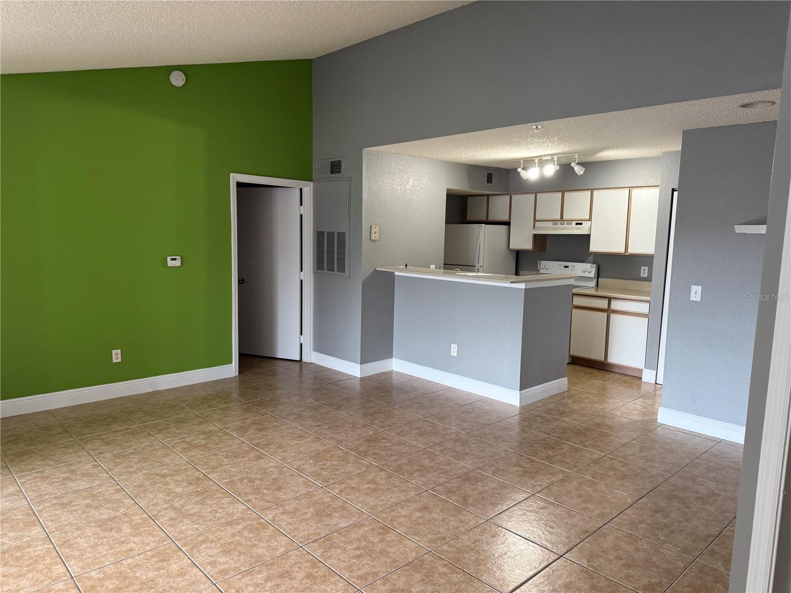 Image 2 of 12 For 2217 Grand Cayman Court 1233