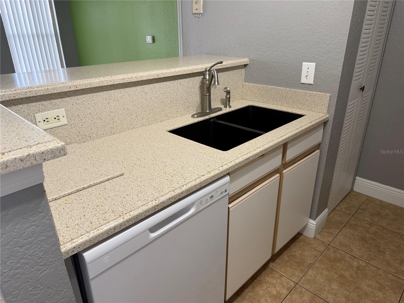Image 6 of 12 For 2217 Grand Cayman Court 1233