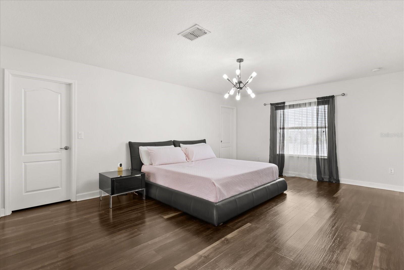 Image 30 of 43 For 3046 Youngford Street