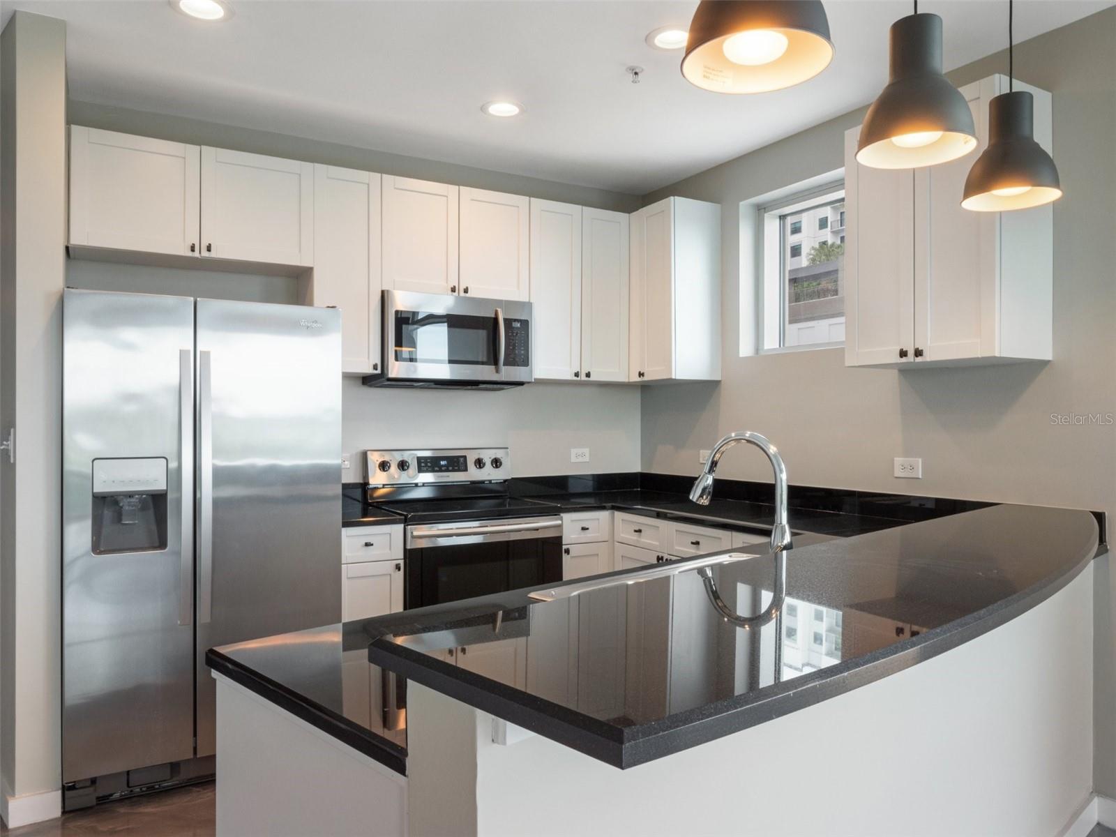 Image 15 of 48 For 525 Jackson Street 401