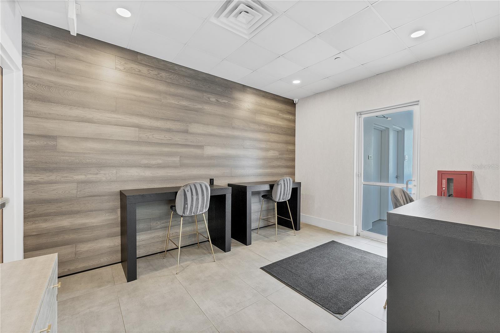Image 35 of 48 For 525 Jackson Street 401