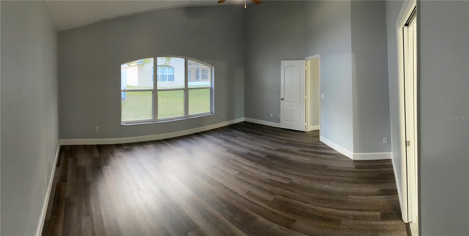 Image 11 of 30 For 15727 Bay Vista Drive