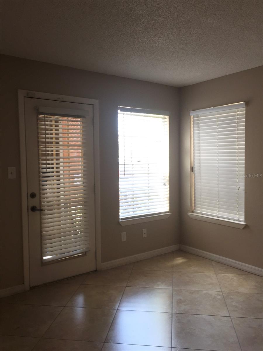 Image 17 of 23 For 4225 Thornbriar Lane 103