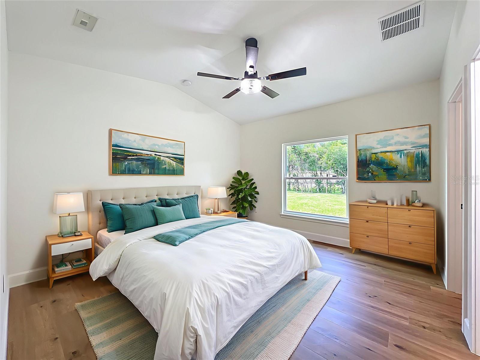 Image 22 of 42 For 610 Camellia Court