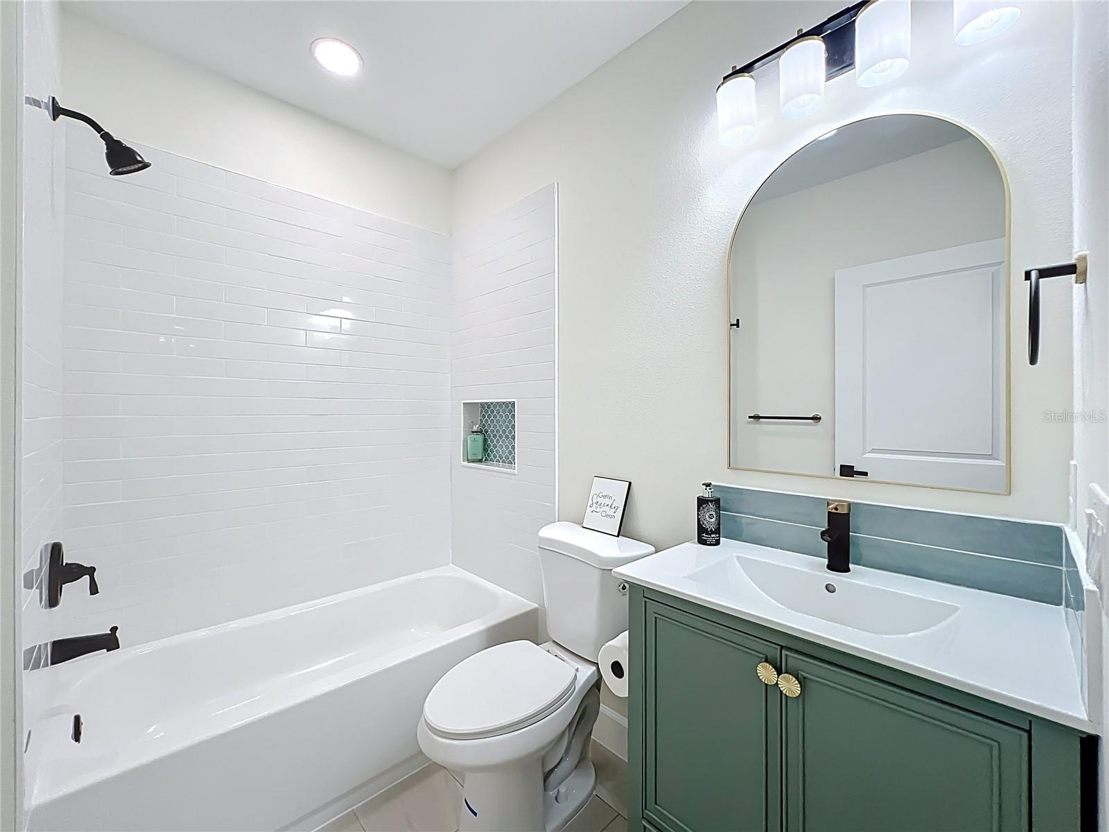 Image 30 of 42 For 610 Camellia Court