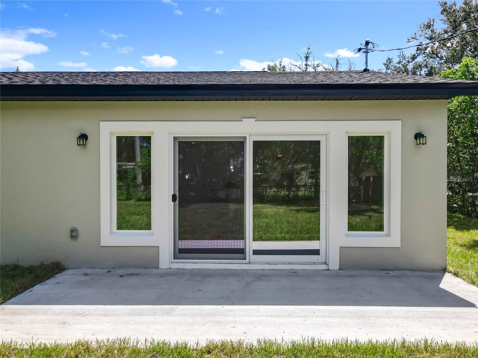 Image 36 of 42 For 610 Camellia Court