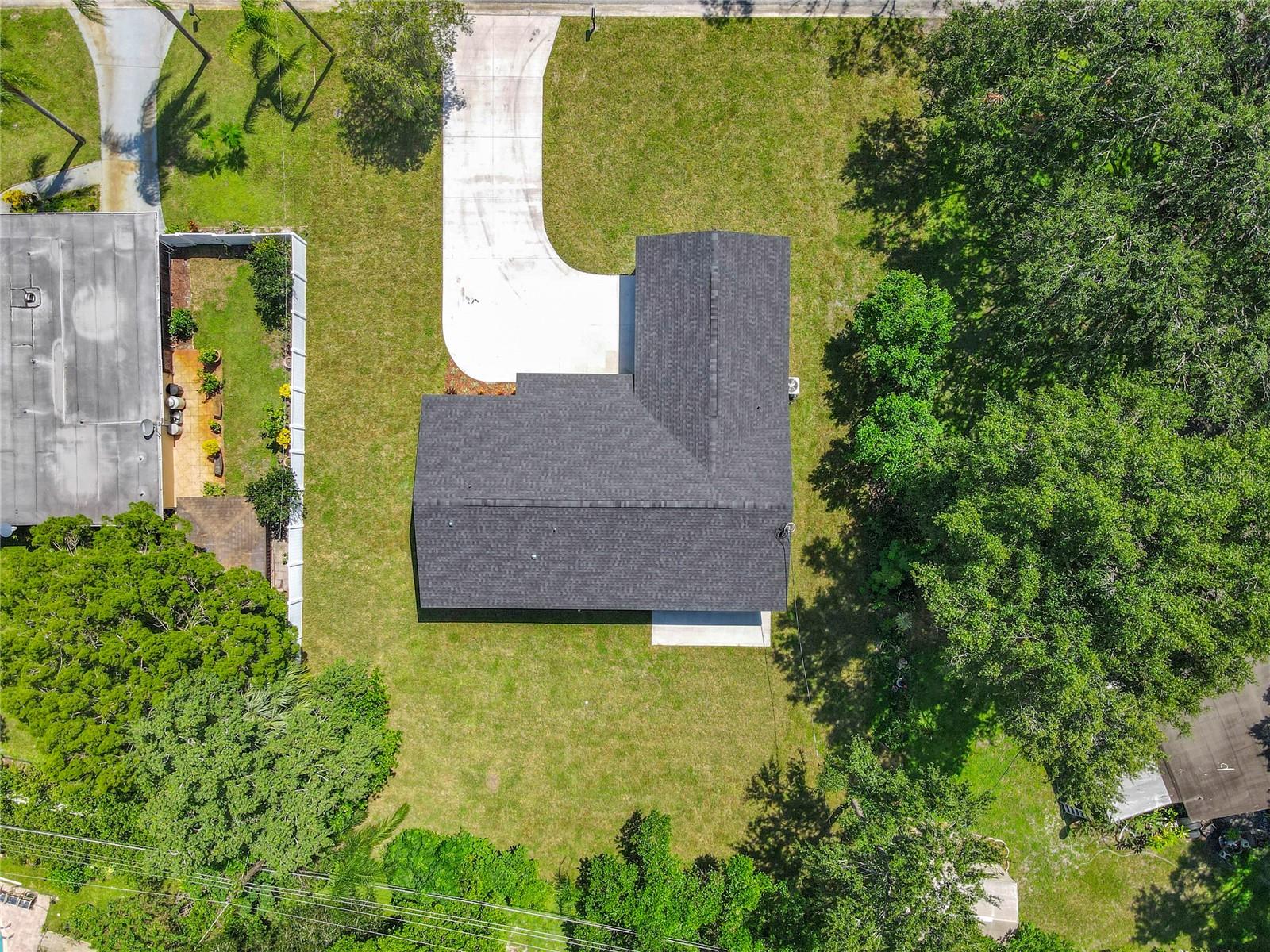 Image 37 of 42 For 610 Camellia Court