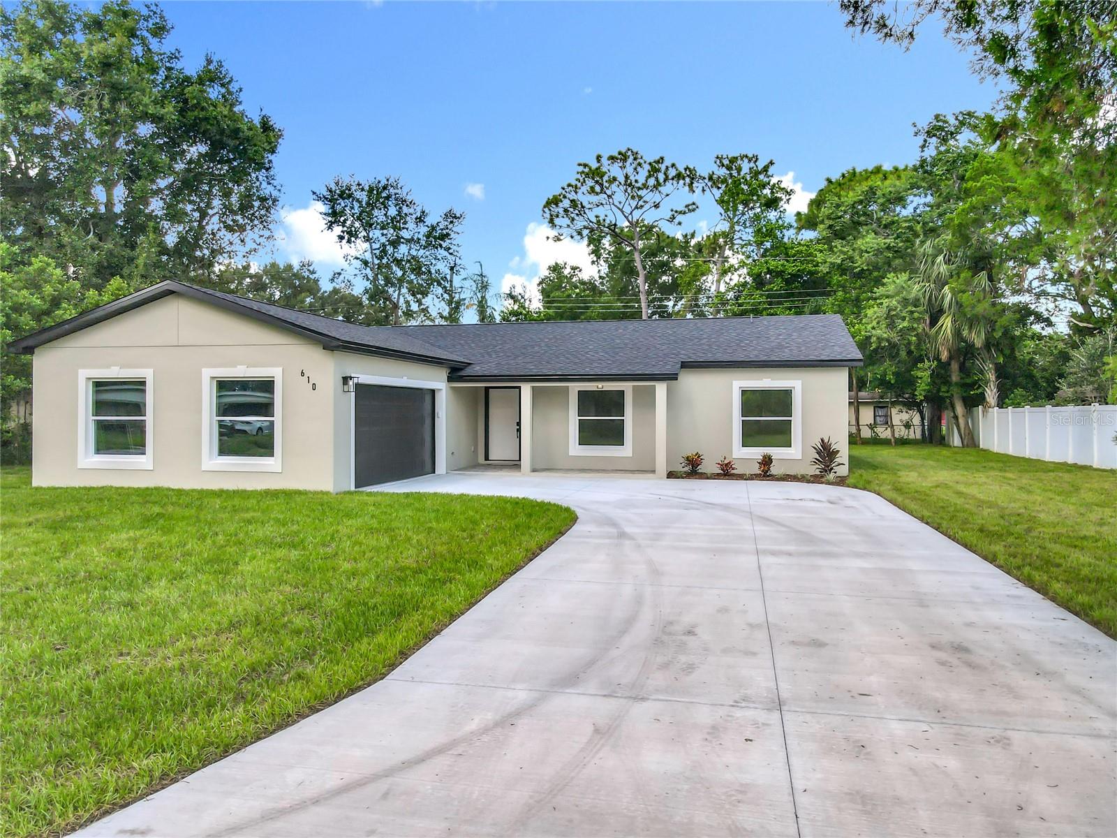 Image 41 of 42 For 610 Camellia Court
