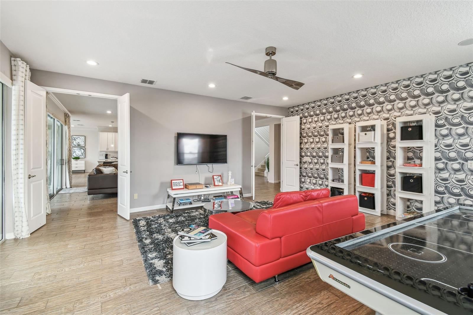 Image 15 of 63 For 3881 Sonoma Boulevard