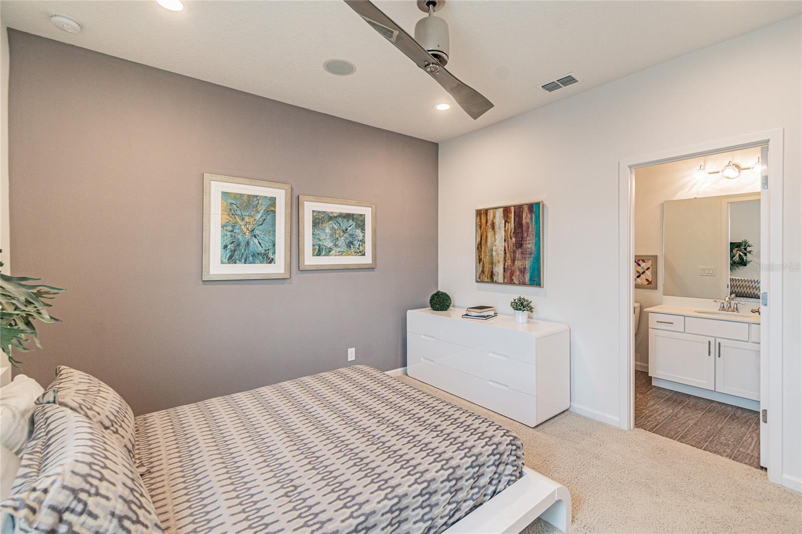 Image 40 of 63 For 3881 Sonoma Boulevard