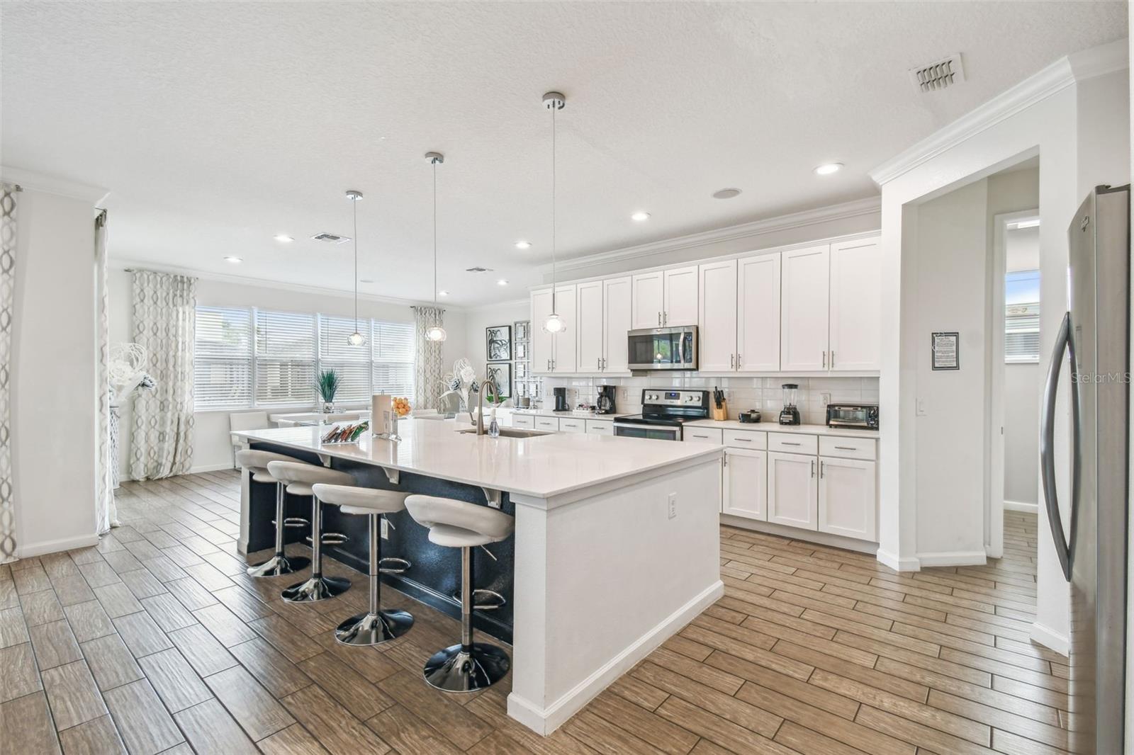 Image 5 of 63 For 3881 Sonoma Boulevard