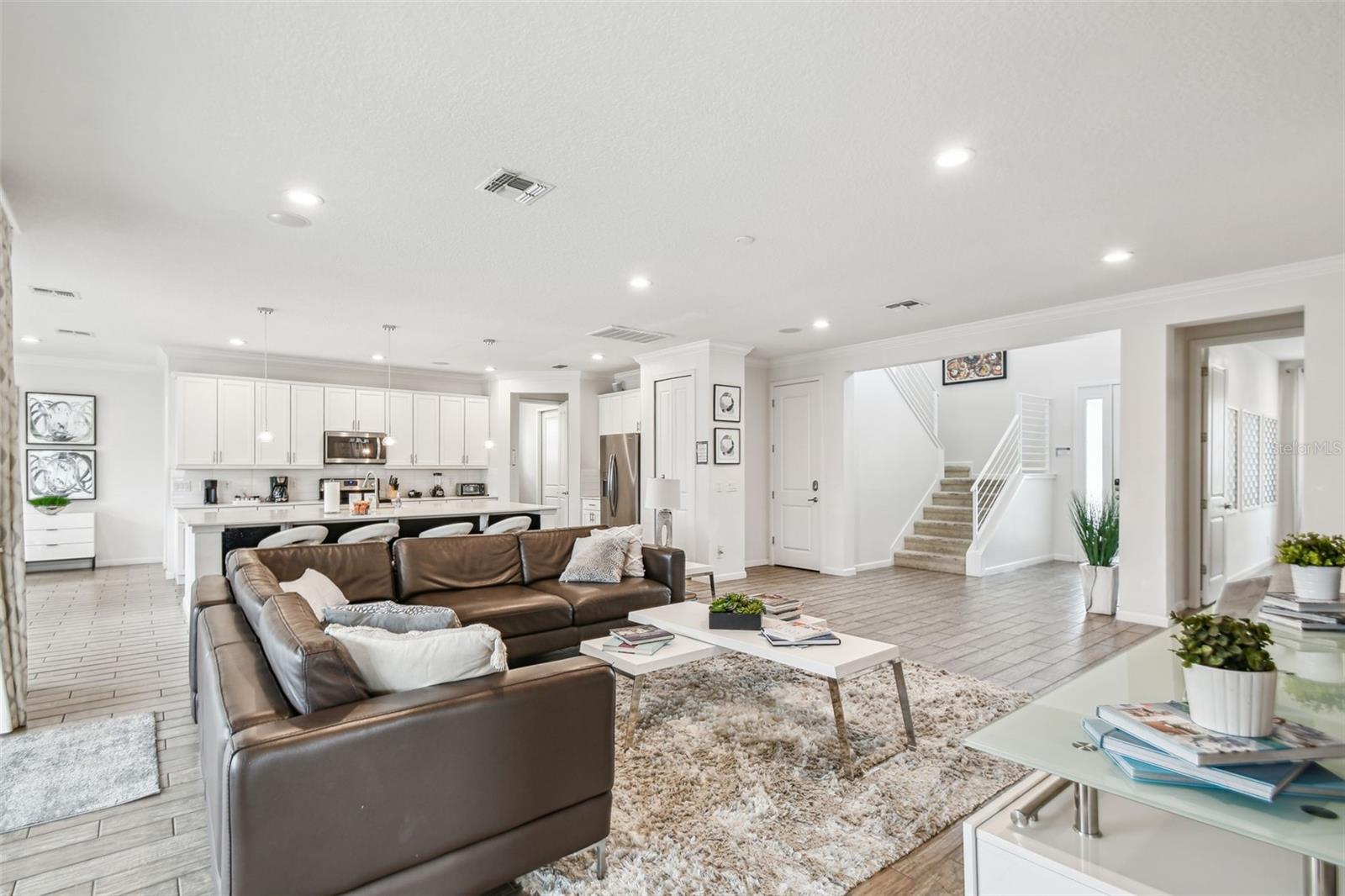 Image 9 of 63 For 3881 Sonoma Boulevard