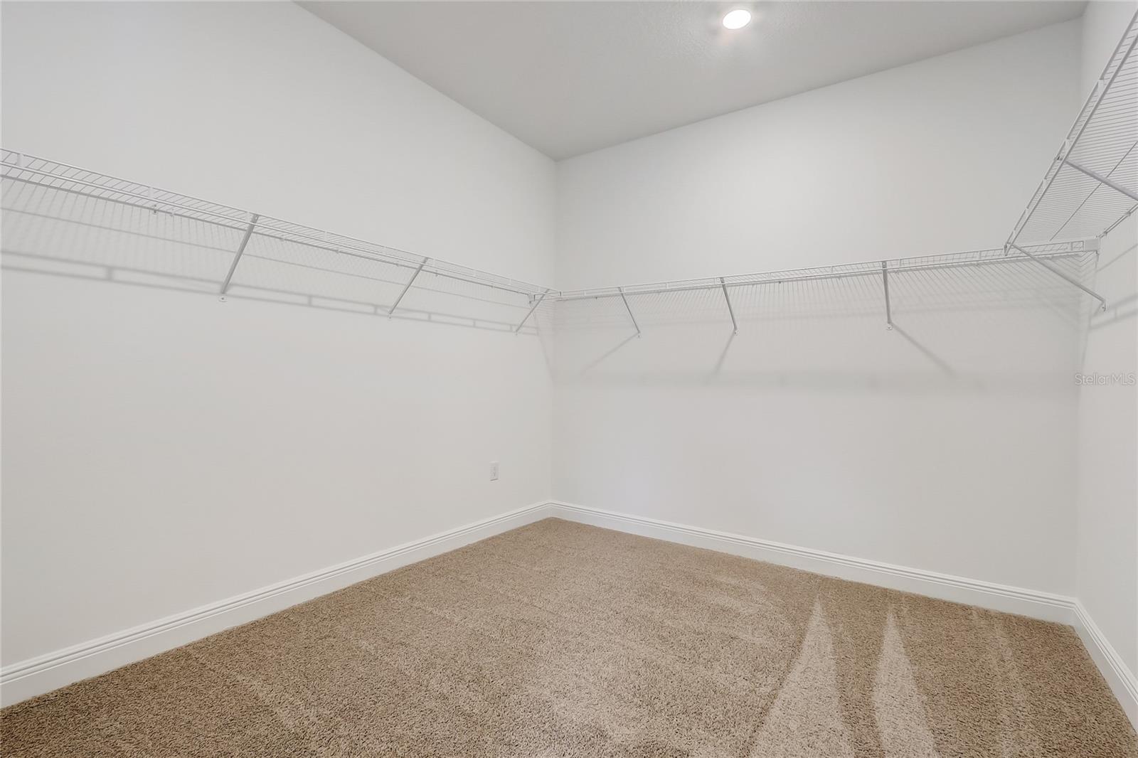 Image 30 of 59 For 18964 Rawson Street