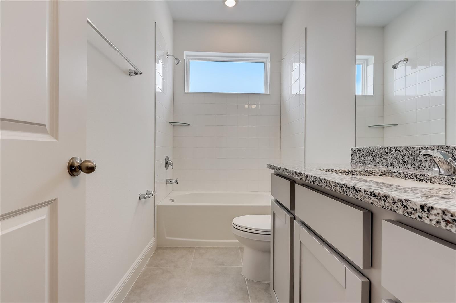 Image 40 of 59 For 18964 Rawson Street