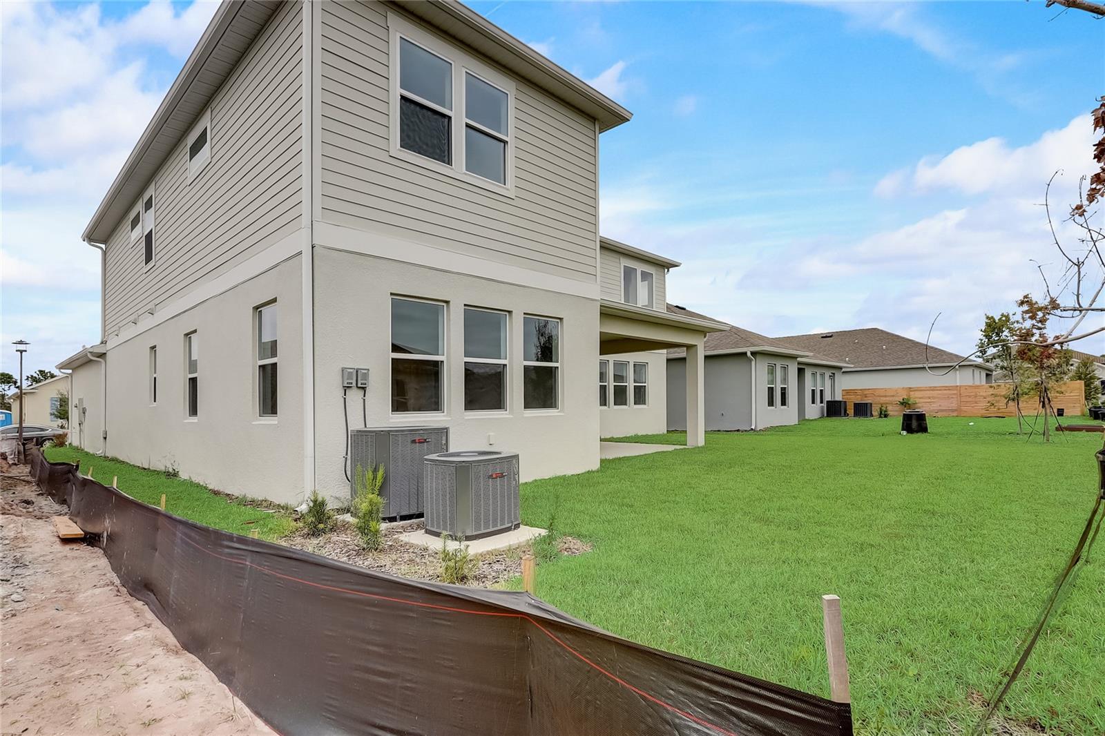 Image 47 of 59 For 18964 Rawson Street