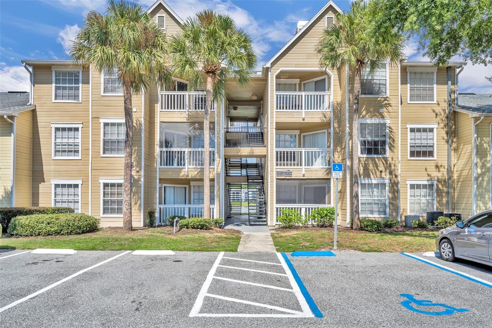 Image 4 of 16 For 1065 S Hiawassee Rd  1416