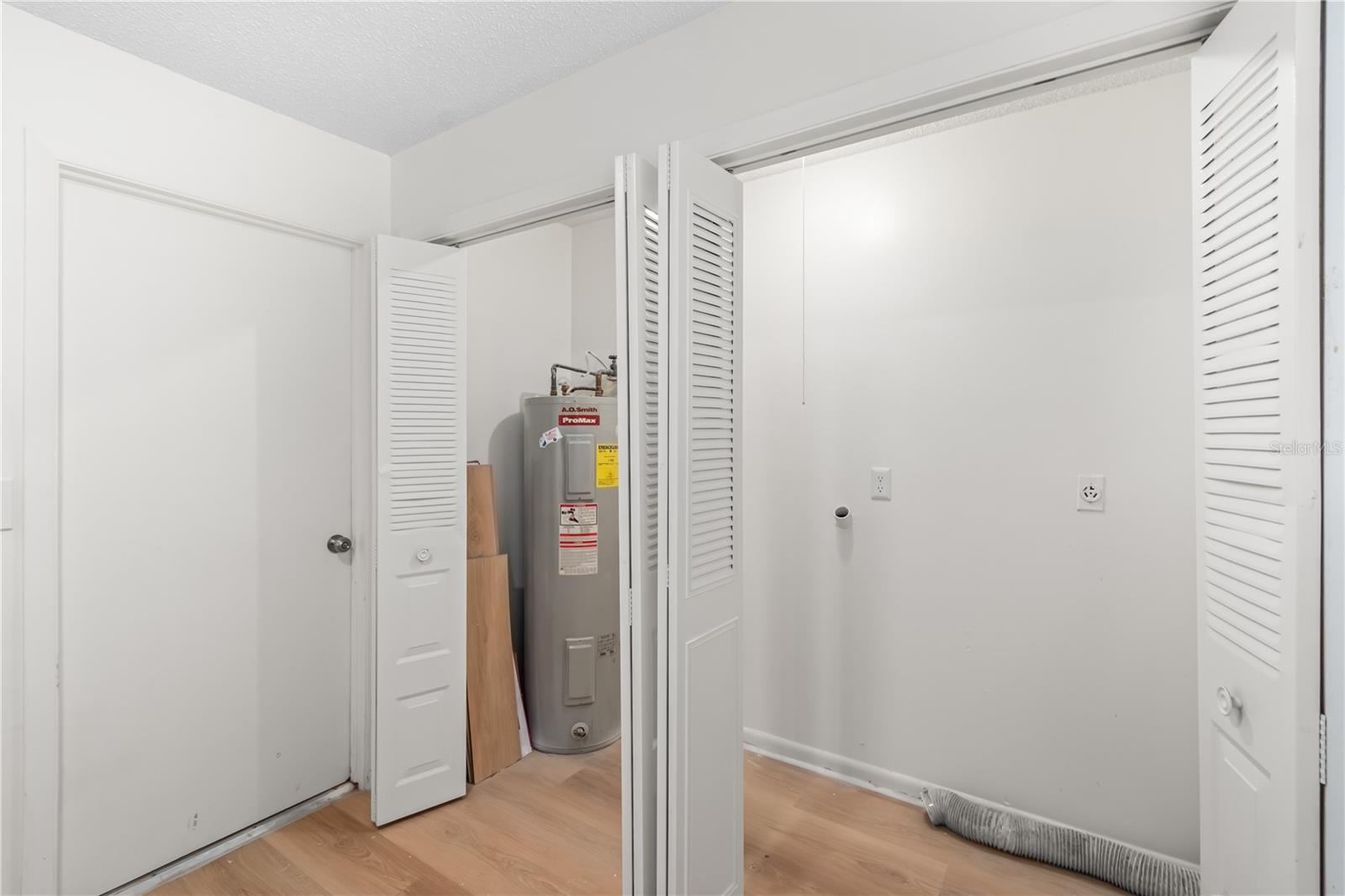 Image 15 of 33 For 3571 22nd Avenue