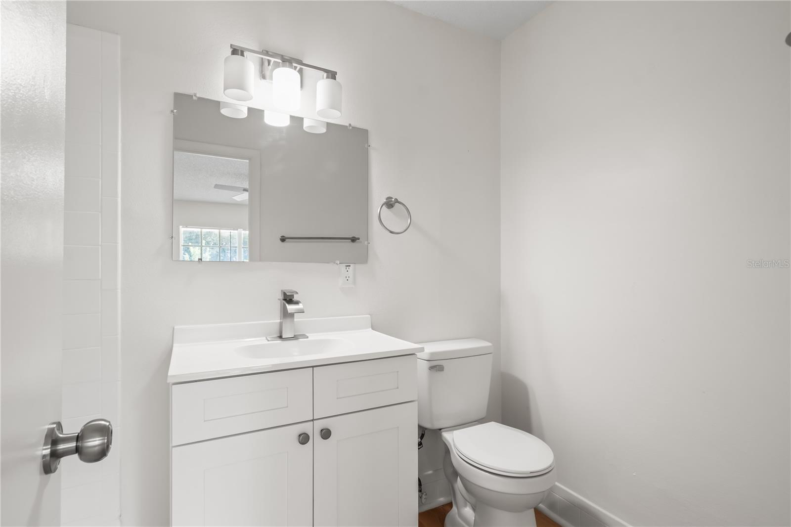 Image 18 of 33 For 3571 22nd Avenue