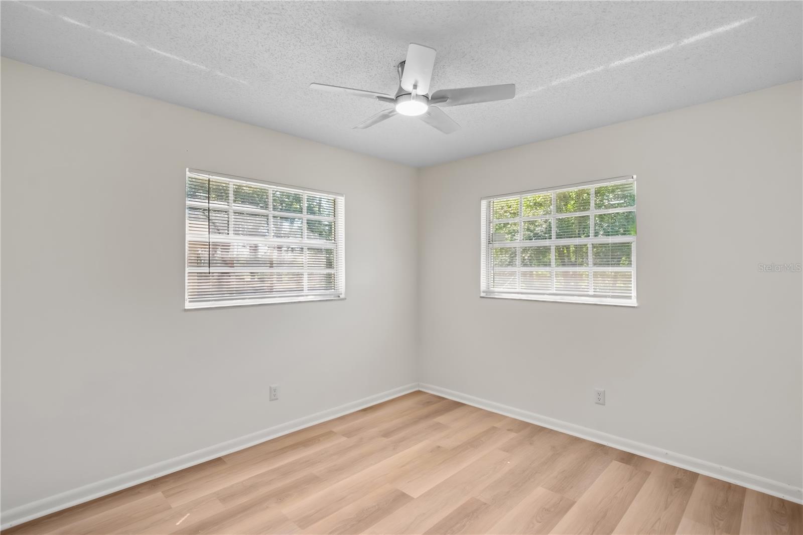 Image 21 of 33 For 3571 22nd Avenue