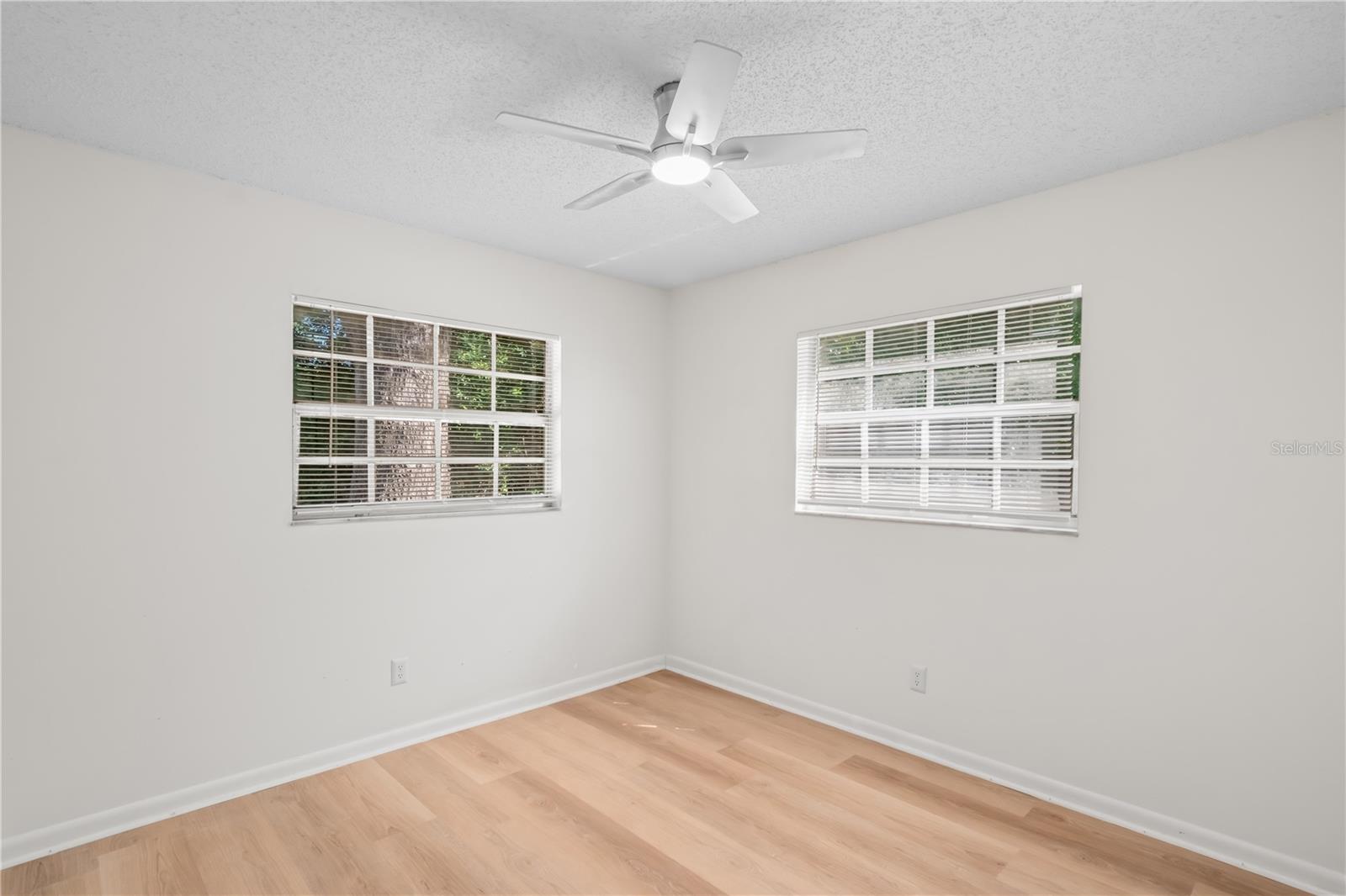 Image 24 of 33 For 3571 22nd Avenue