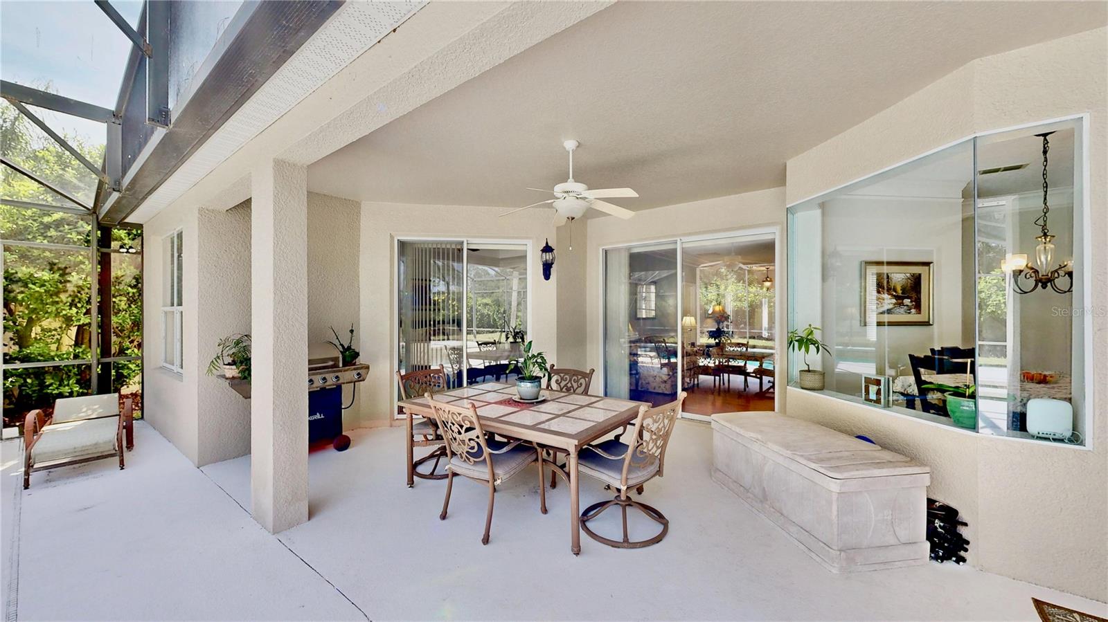 Image 3 of 68 For 250 Calliope Street