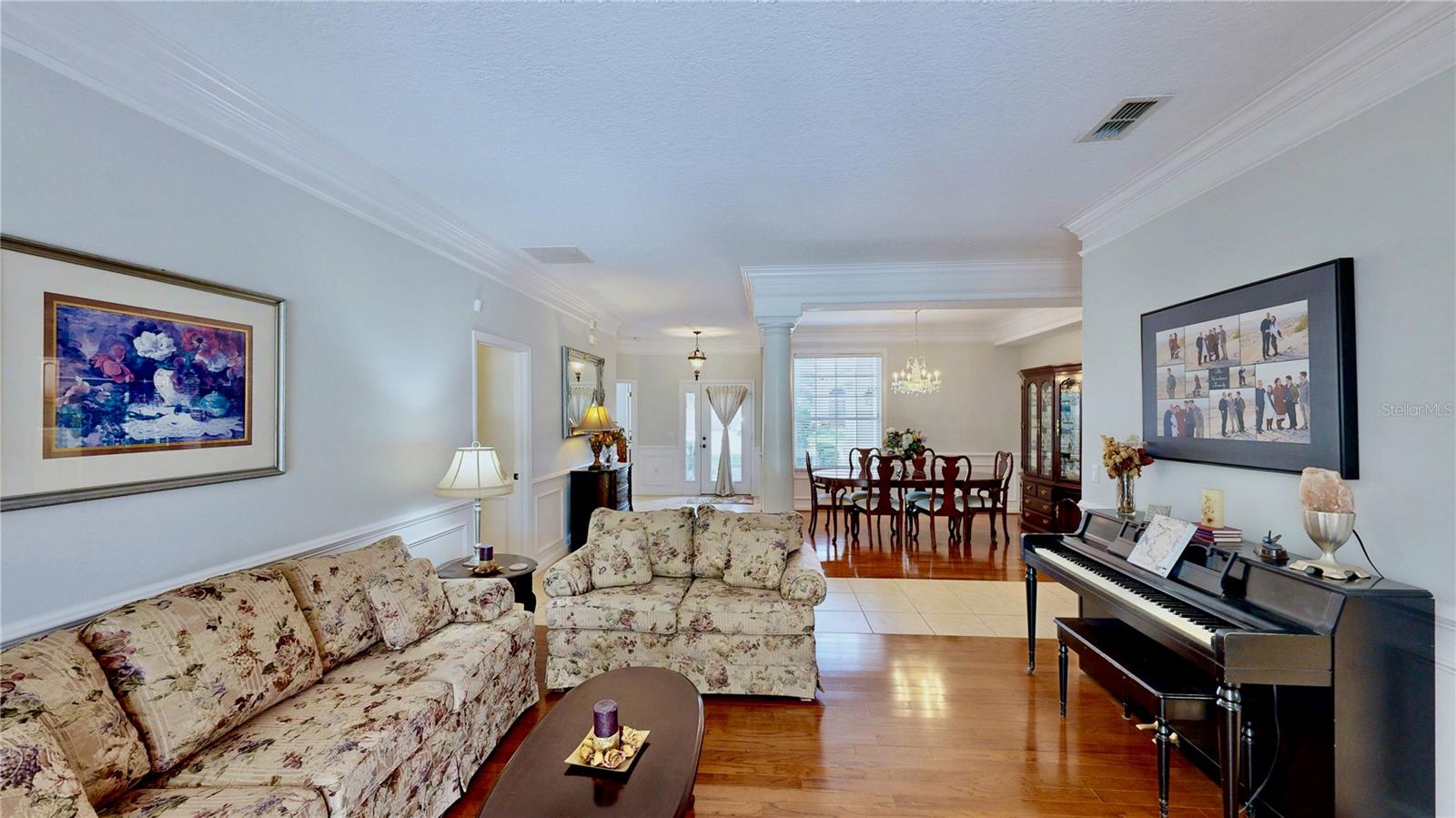Image 32 of 68 For 250 Calliope Street