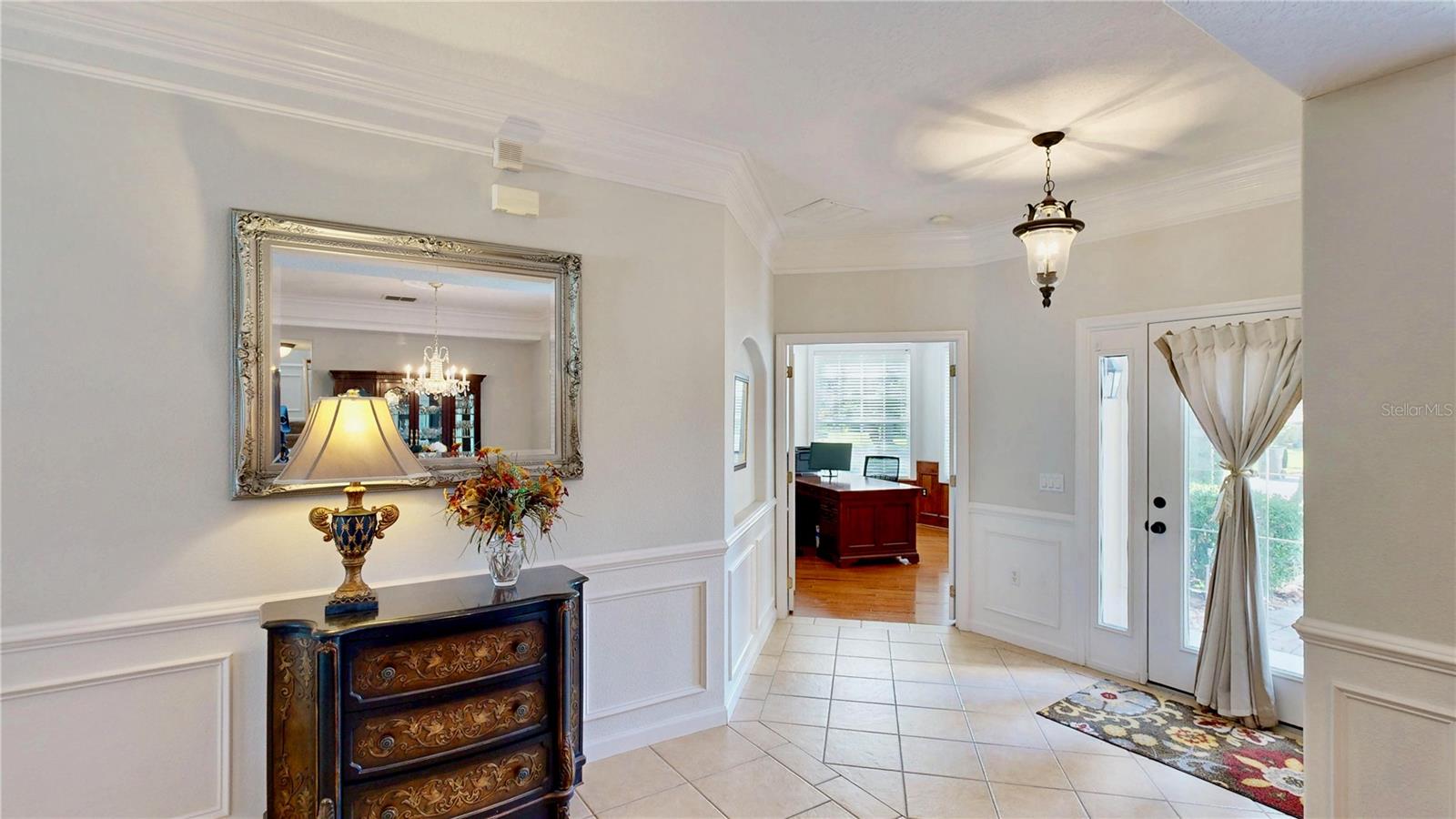 Image 4 of 68 For 250 Calliope Street