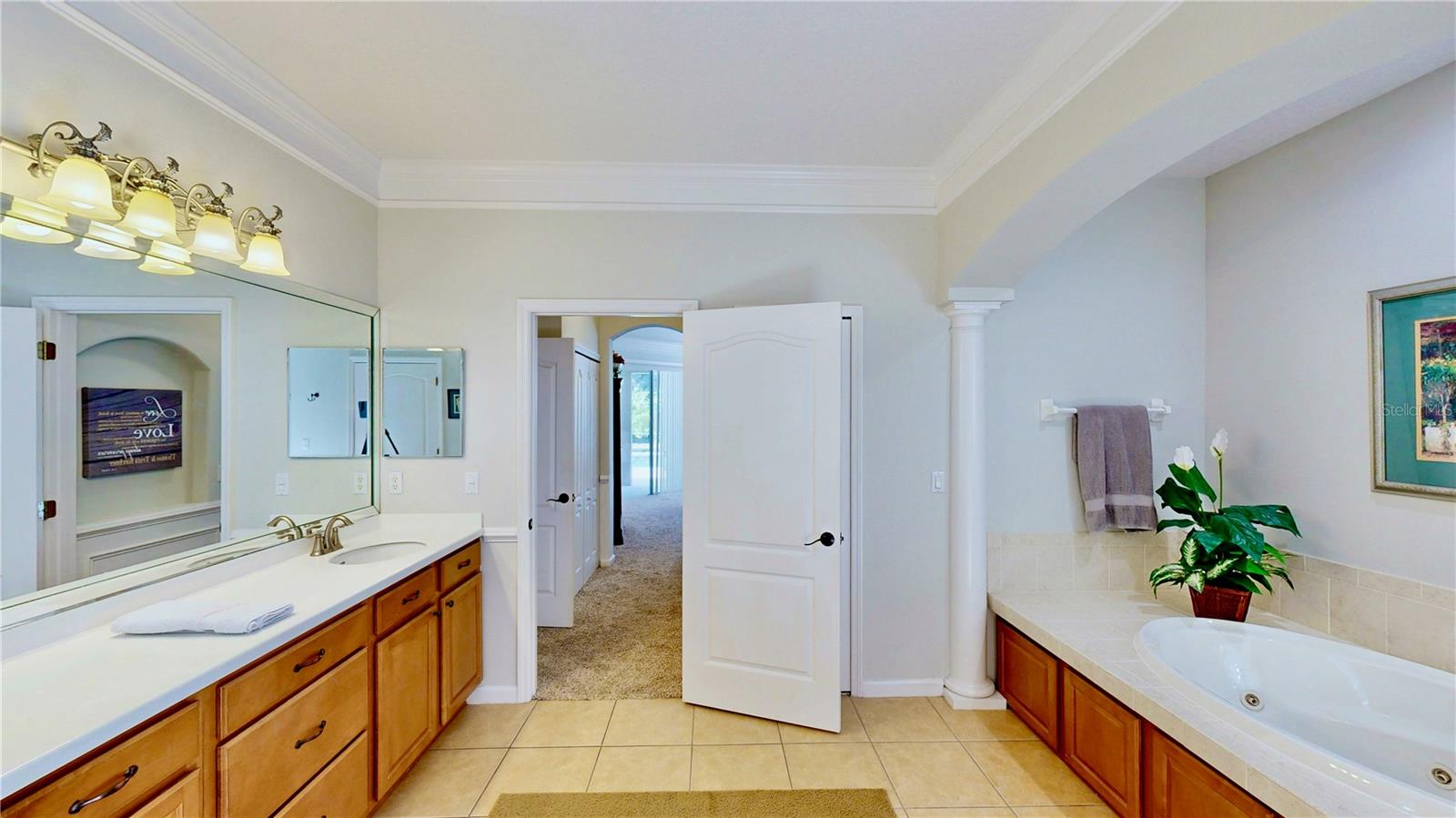 Image 42 of 68 For 250 Calliope Street