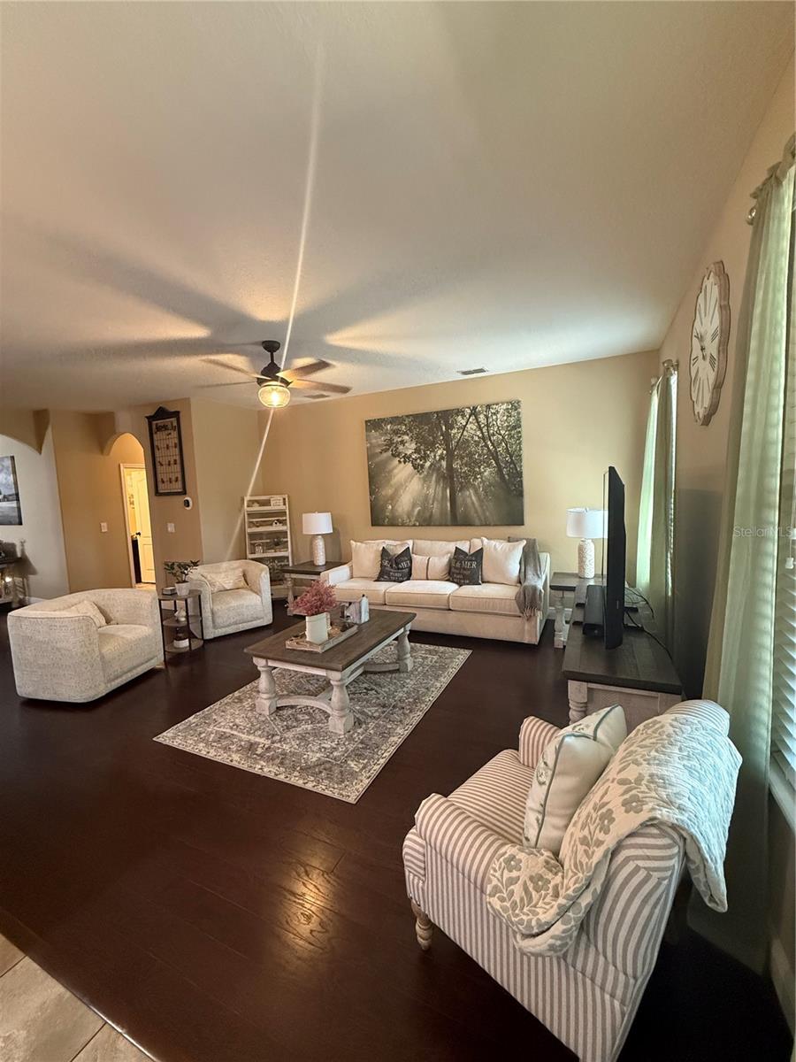 Image 10 of 41 For 5001 Cluster Oak Cove