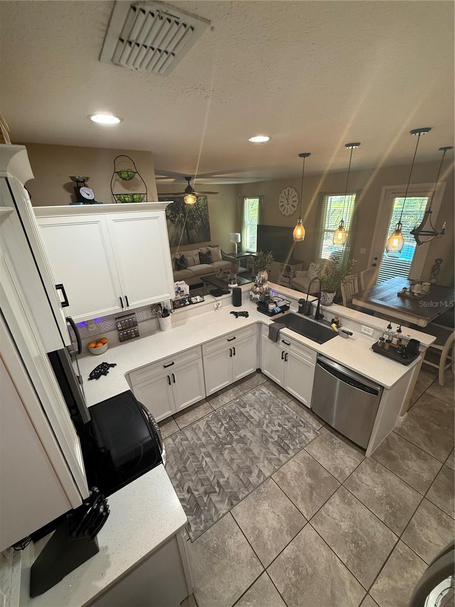 Image 18 of 41 For 5001 Cluster Oak Cove