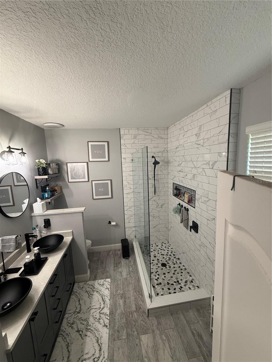 Image 22 of 41 For 5001 Cluster Oak Cove