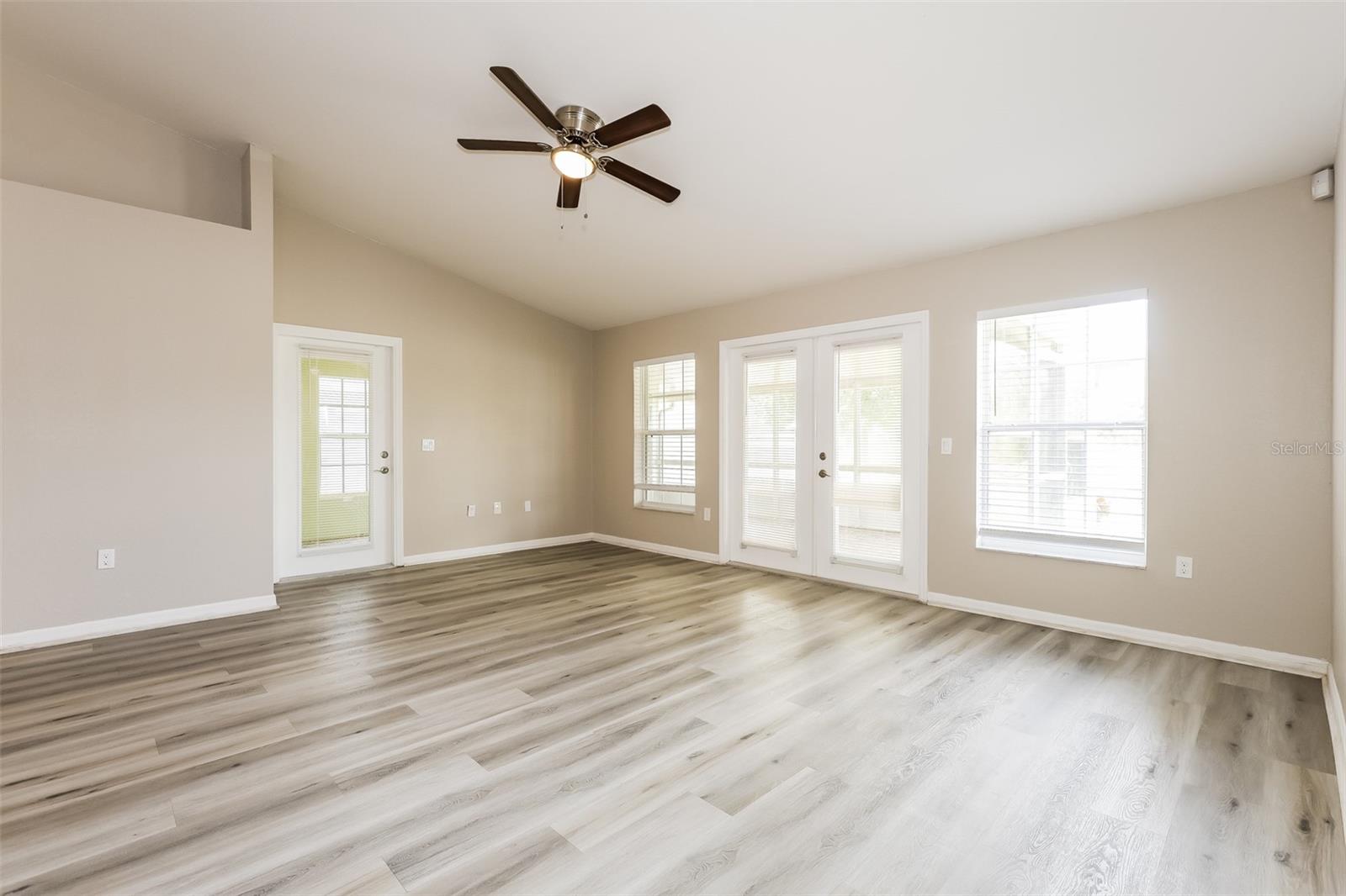 Image 3 of 21 For 7892 Sugar Pine Boulevard