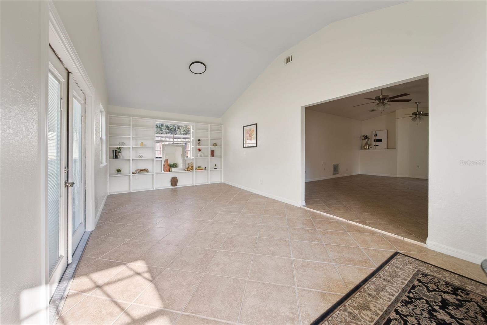 Image 18 of 20 For 211 Valencia Road