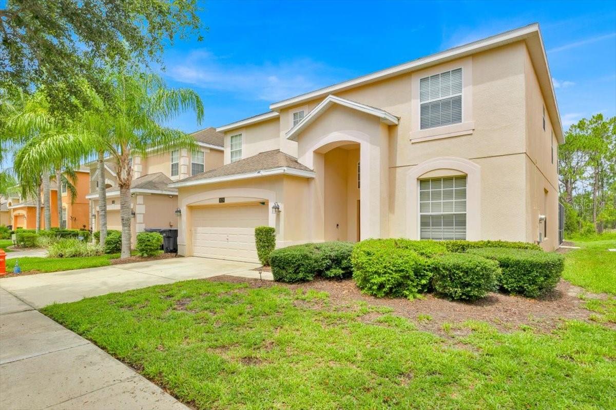 Image 3 of 45 For 1028 Orange Cosmos Boulevard