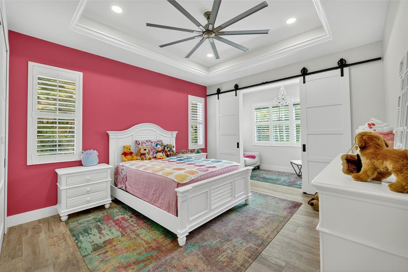 Image 20 of 52 For 2461 North Lookout Boulevard