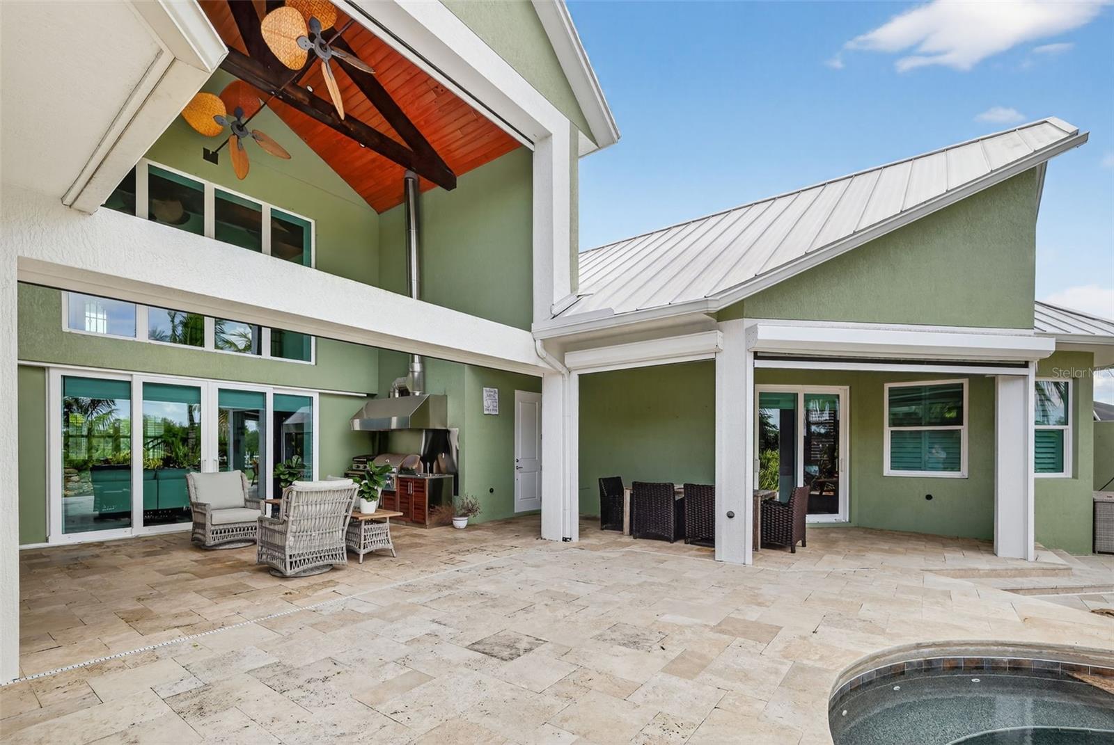 Image 36 of 52 For 2461 North Lookout Boulevard