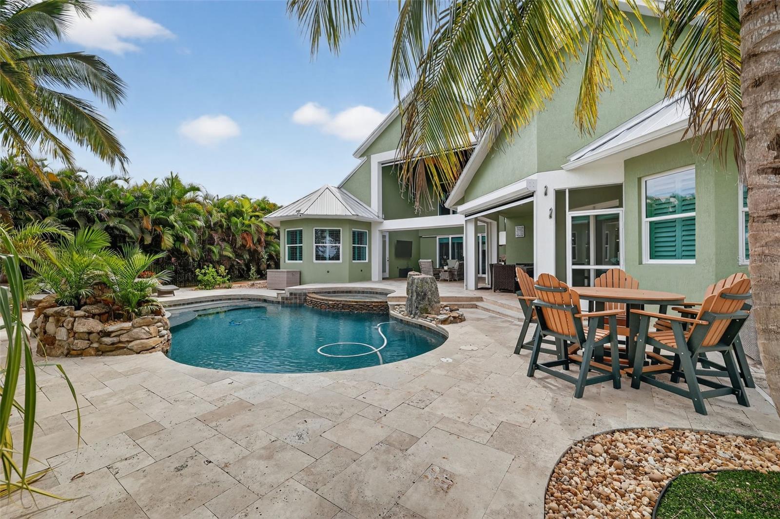 Image 38 of 52 For 2461 North Lookout Boulevard